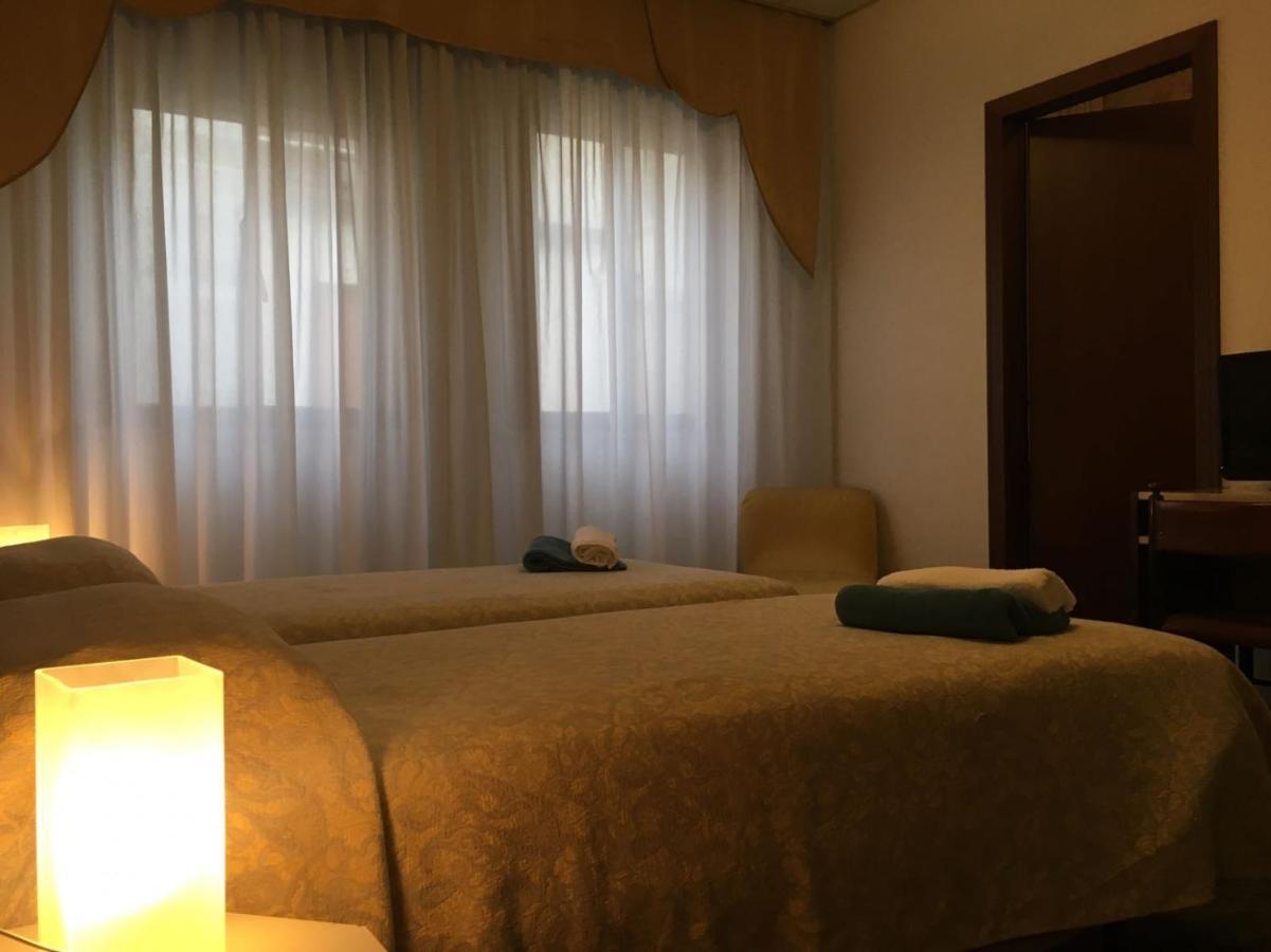 Hotel Centrale เอสเต ภายนอก รูปภาพ