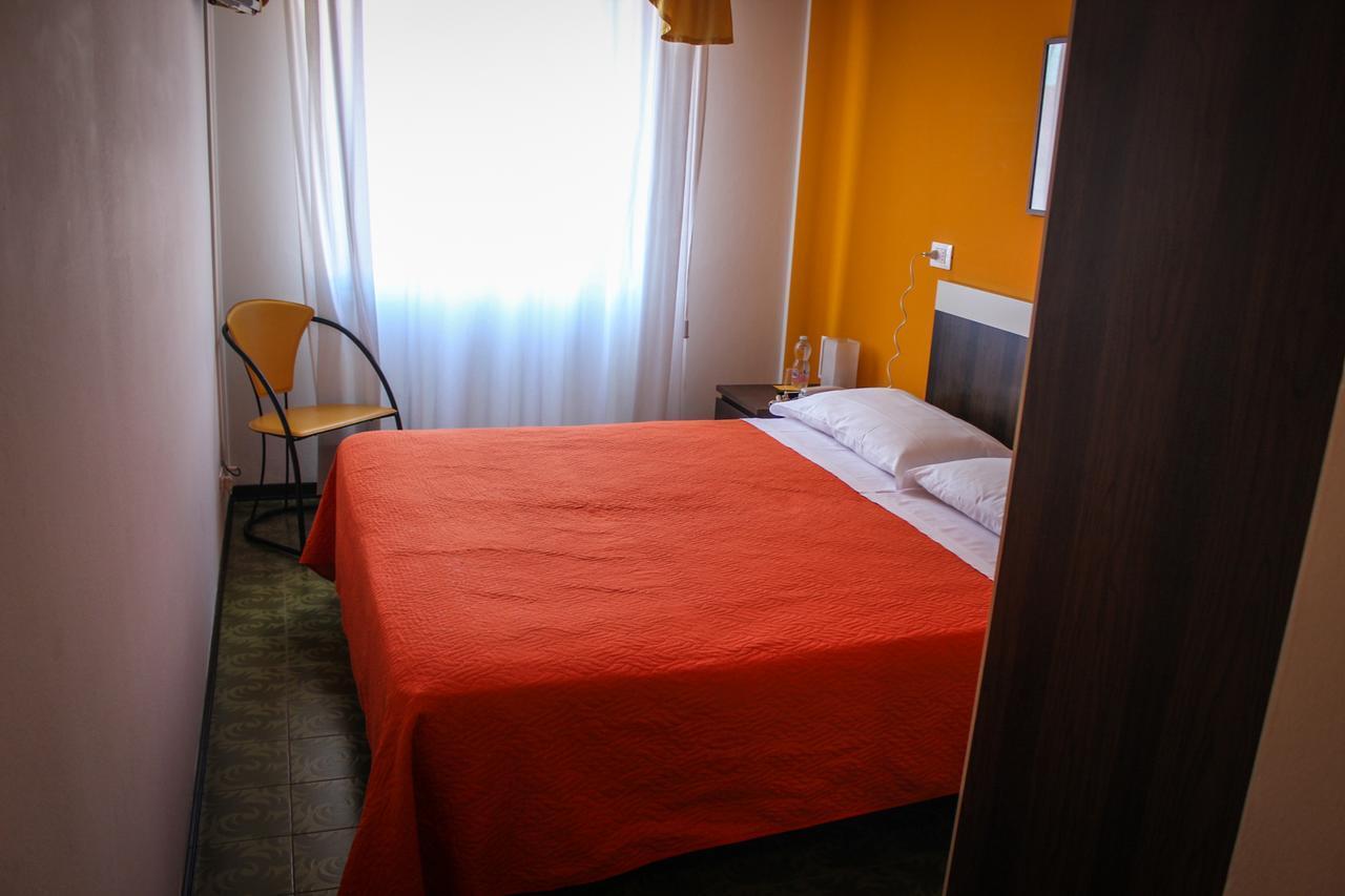 Hotel Centrale เอสเต ภายนอก รูปภาพ